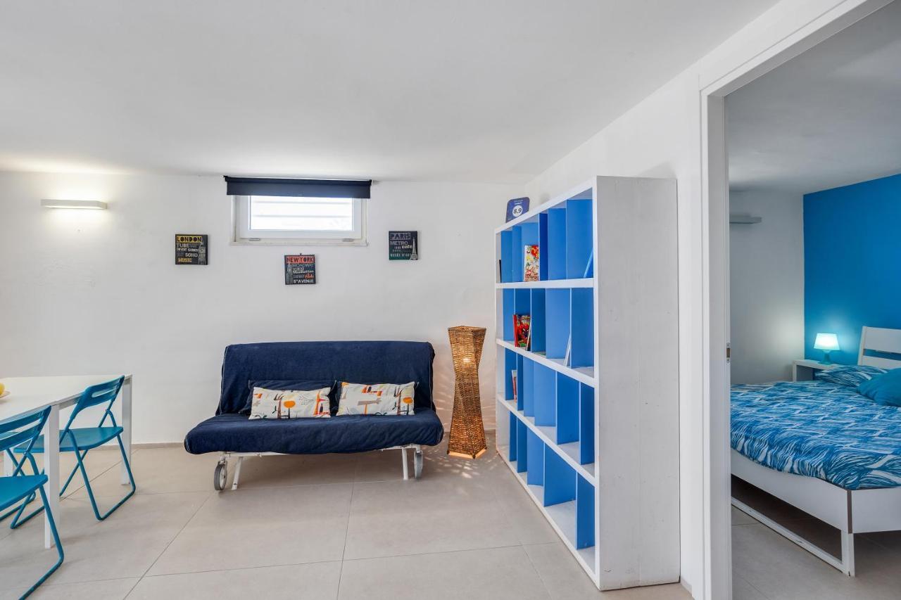 Casalmare Apartments One Step From The Sea Mola di Bari Εξωτερικό φωτογραφία