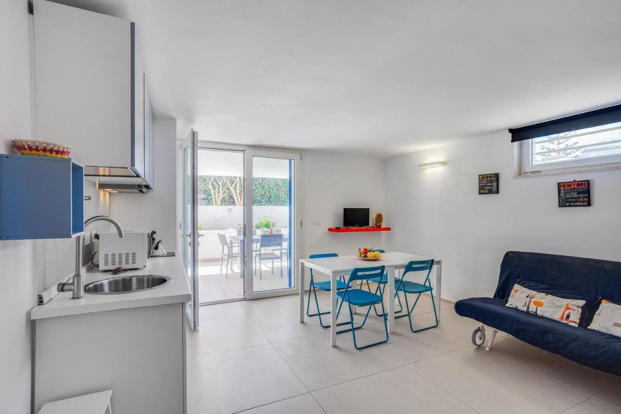 Casalmare Apartments One Step From The Sea Mola di Bari Εξωτερικό φωτογραφία